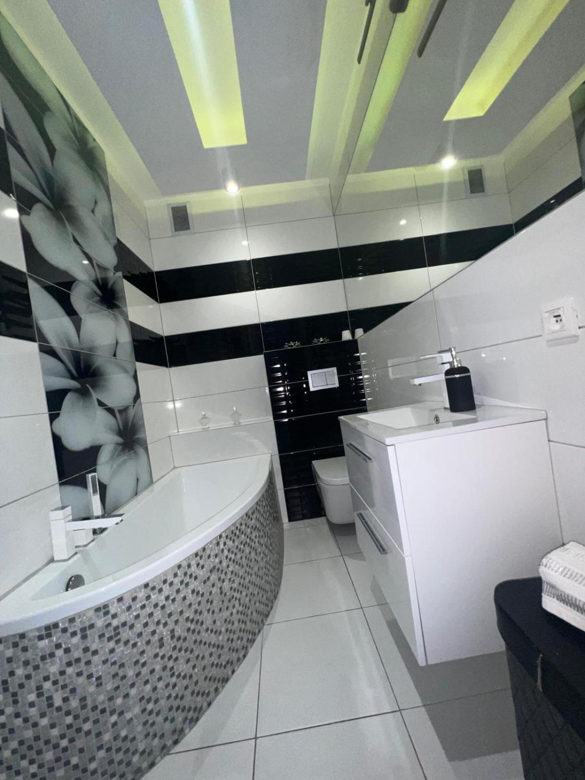 Apartament Z Kuchnia Dla 4 Osob W Centrum Bydgoszczy Mbella Экстерьер фото